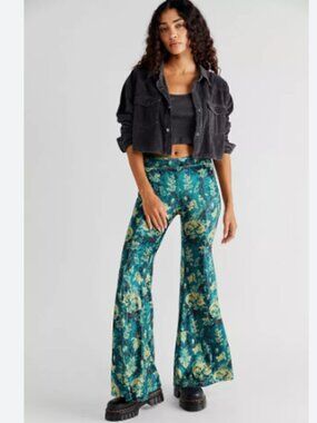 Free People Hold Me Closer Bell Bottom Pants Size Medium